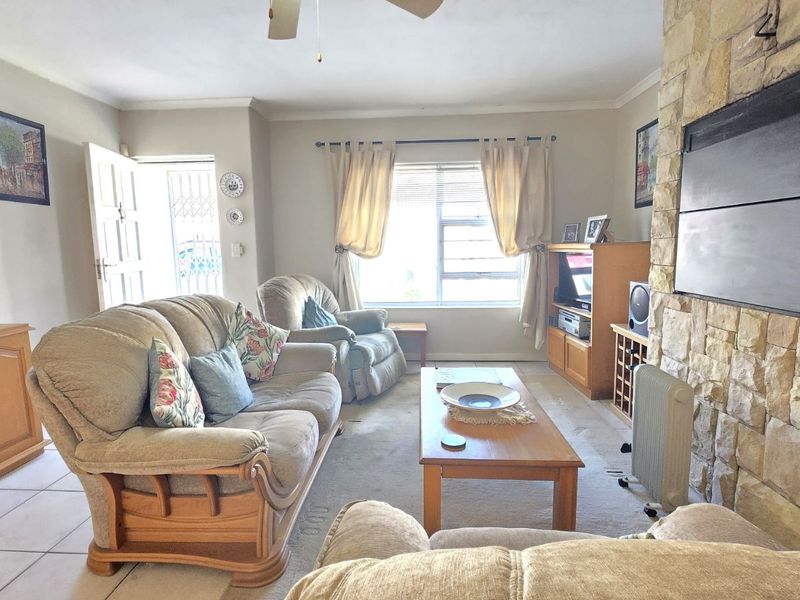House For Sale in Admirals Park - Photo 6
