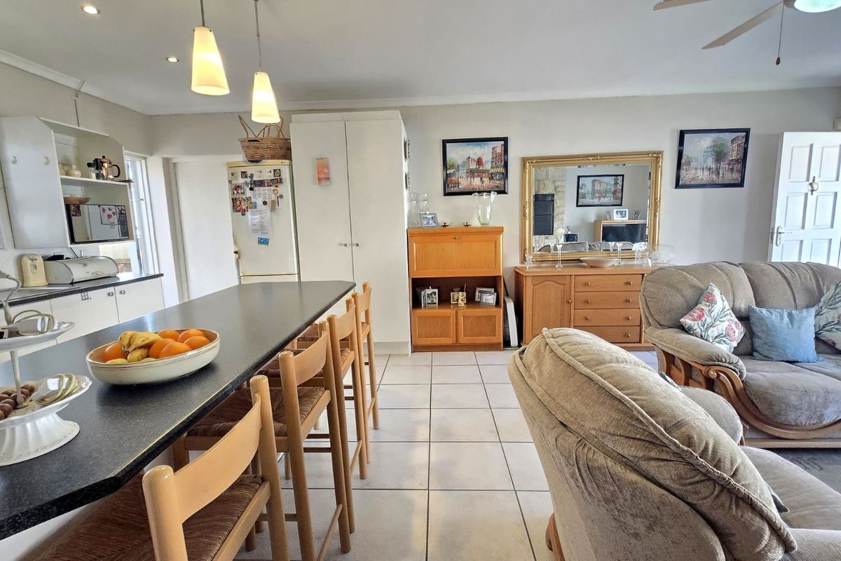 House For Sale in Admirals Park - Photo 3