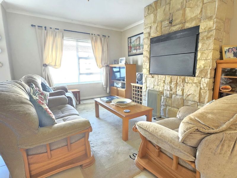 House For Sale in Admirals Park - Photo 5