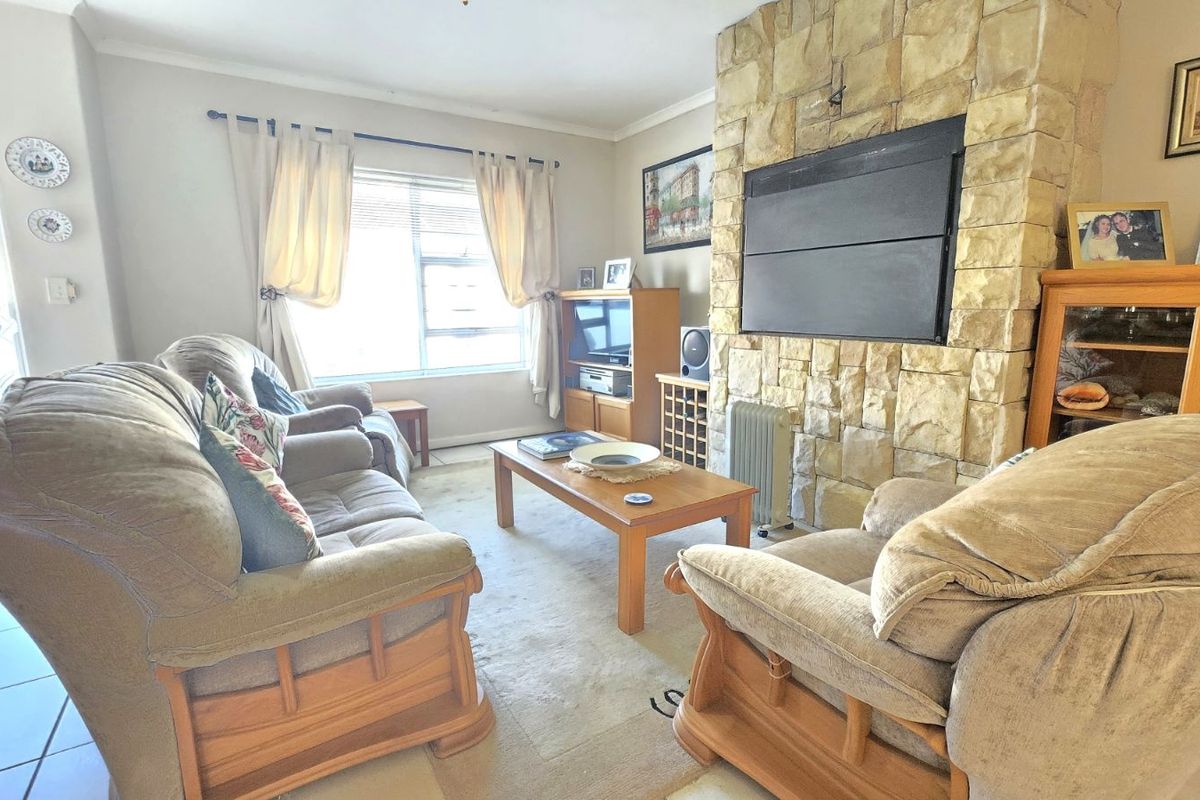 House For Sale in Admirals Park - Photo 5