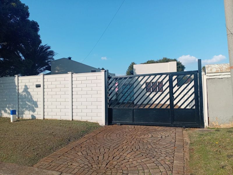 House For Sale in Witpoortjie - Photo 9