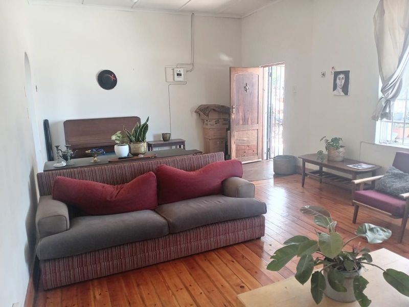 House For Sale in Florida - Photo 2