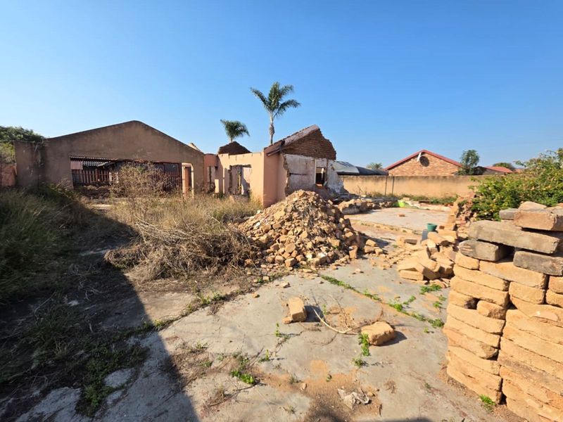 House For Sale in Karenpark - Photo 1