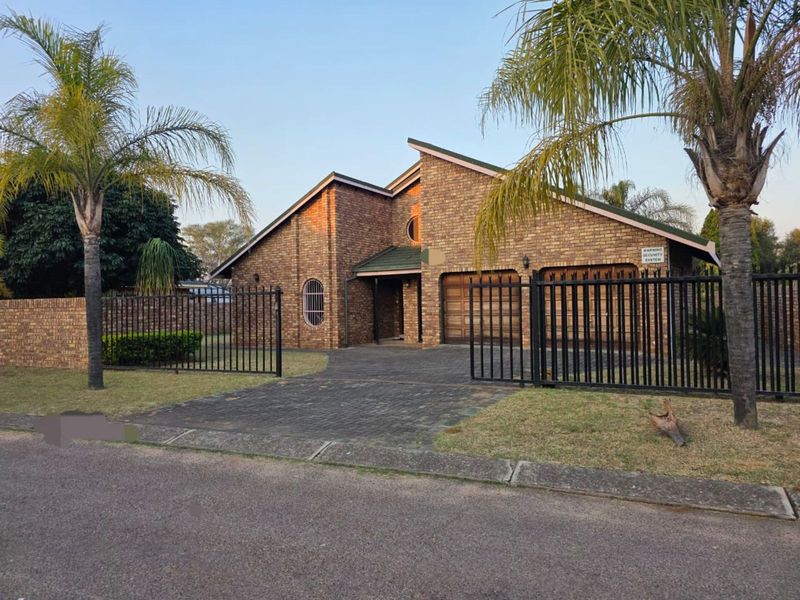 House For Sale in Ninapark - Photo 2