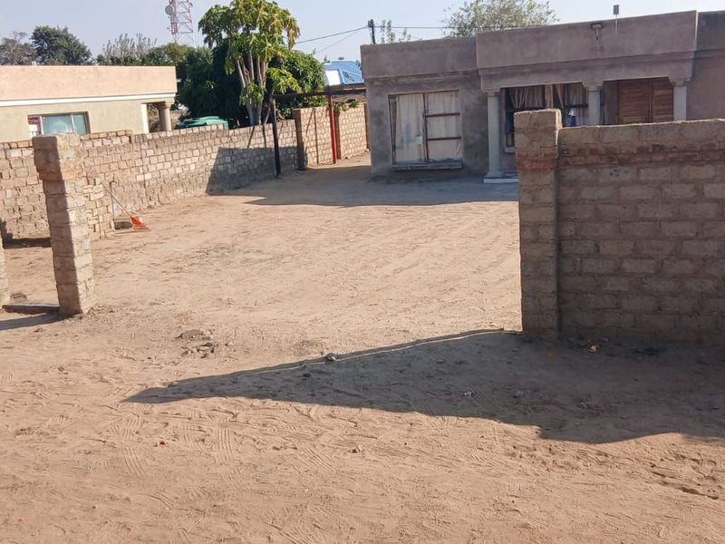 House For Sale in Hammanskraal Central - Photo 2