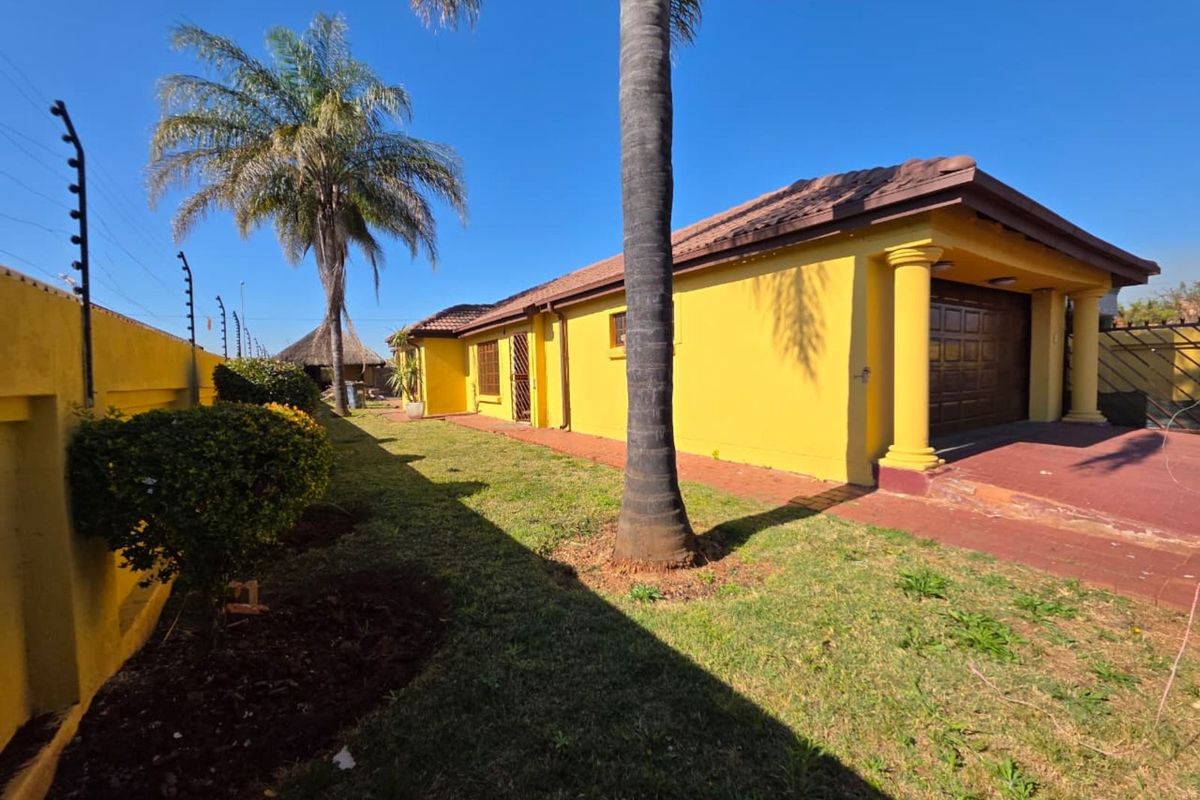 House For Sale in The Orchards - Photo 3