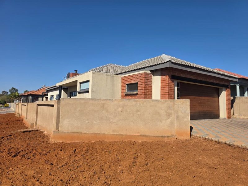 House For Sale in Amandasig - Photo 3