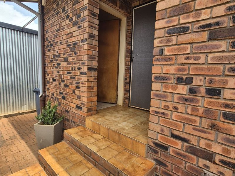 House For Sale in Masada - Photo 5
