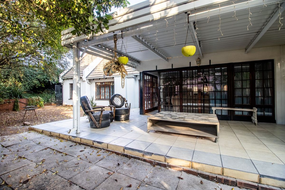House For Sale in Garsfontein - Photo 3