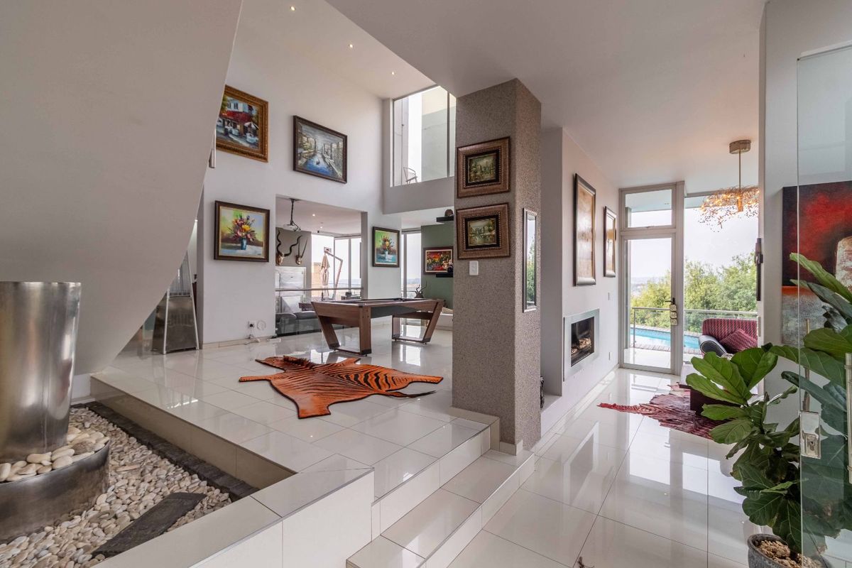 House For Sale in Featherbrooke Estate - Photo 2