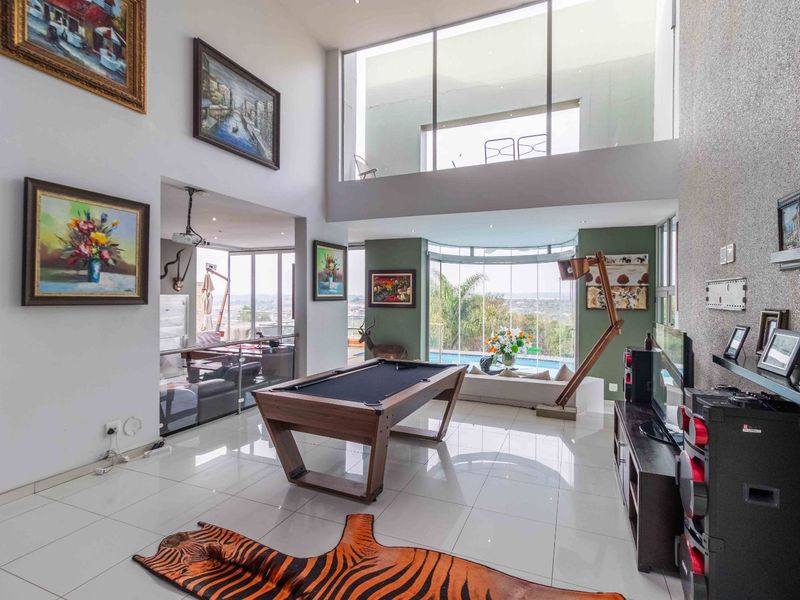 House For Sale in Featherbrooke Estate - Photo 5