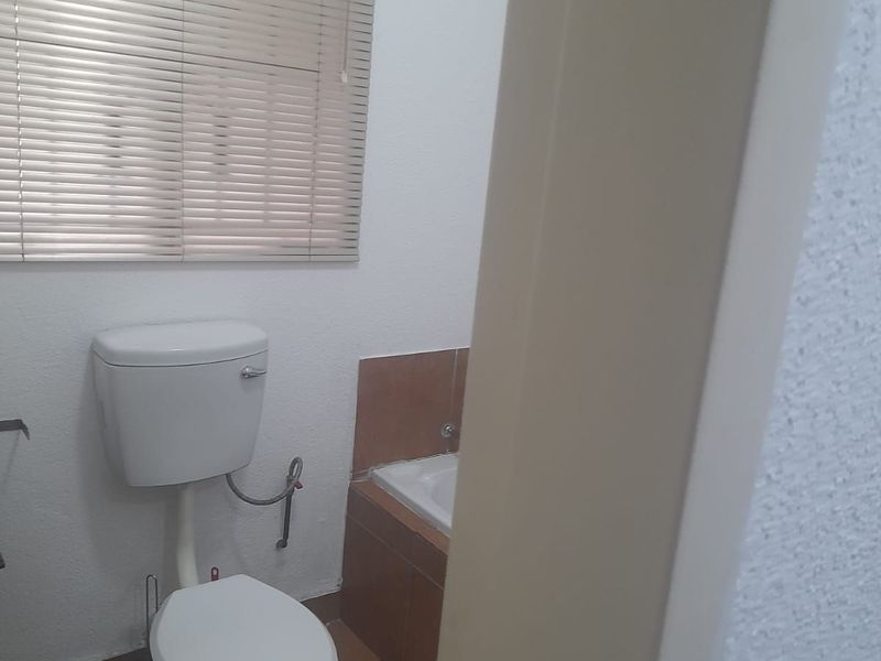 House For Sale in Olievenhoutbosch - Photo 8
