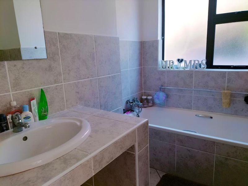 For Rent: Modern Three Bedroom Townhouse in Summerwoods, Abbotsford - Photo 10