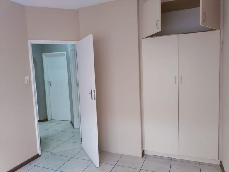 Discover This Marvelous Two Bedroom Flat in Southernwood - Photo 8