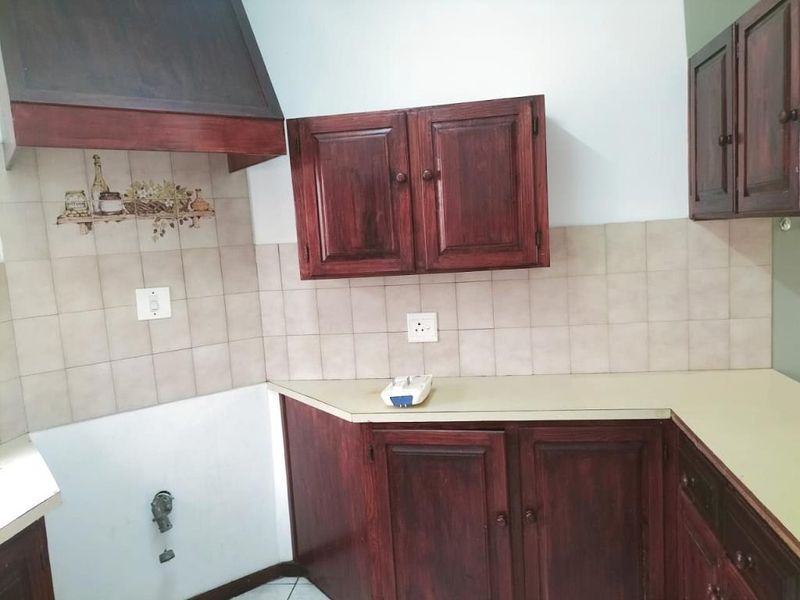 Discover This Marvelous Two Bedroom Flat in Southernwood - Photo 6