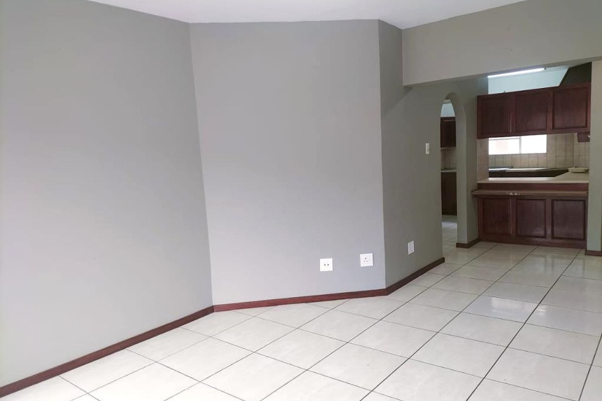 Discover This Marvelous Two Bedroom Flat in Southernwood - Photo 3