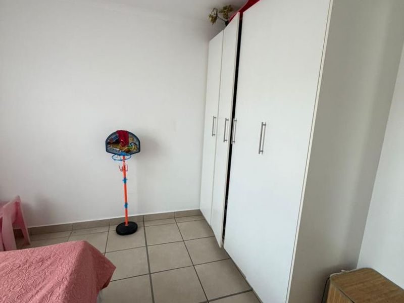 Beautiful 3 Bedroom Townhouse in Laila Sands, Gonubie - Photo 10