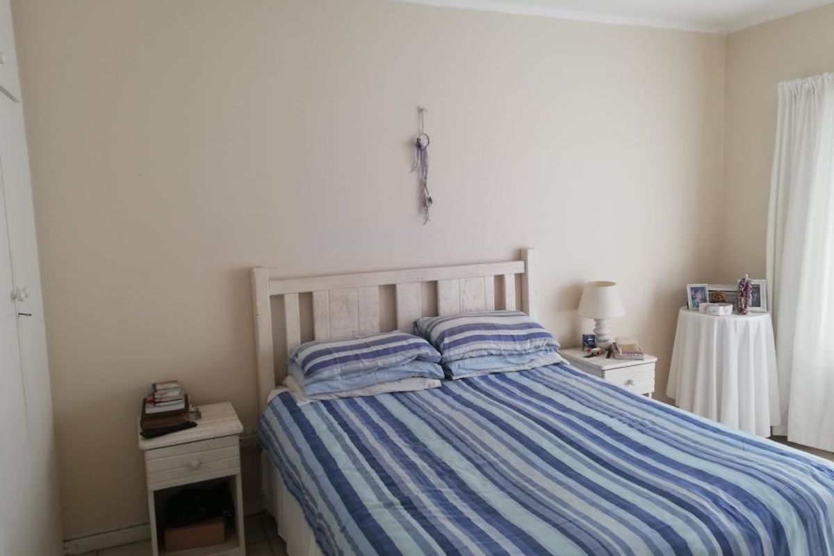 Gorgeous two-bedroom flat to rent in David Court, Berea - Photo 5