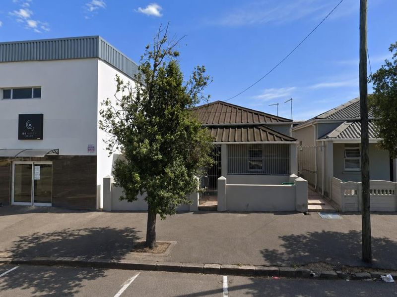 Spacious Room For Rent in Quigney - Photo 1
