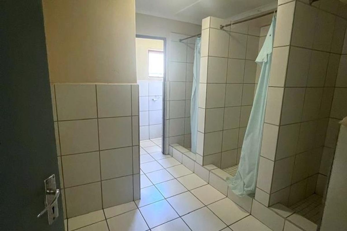 Semi-Furnished Rooms to Rent |Tutton Terrance| Quigney  - Photo 5