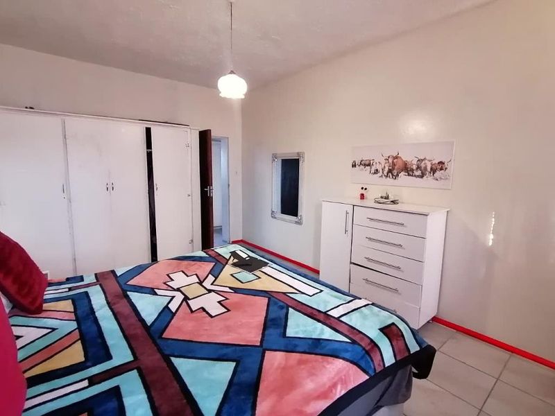 Spacious One Bedroom Apartment in Edcoma Court, Southernwood - Photo 8
