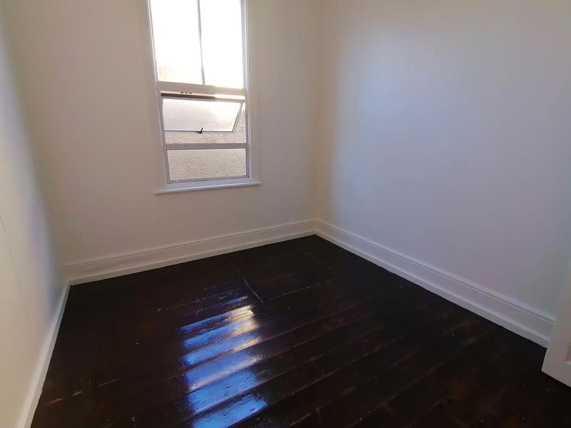 Neat room to rent in Browning Street, Quigney  - Photo 3