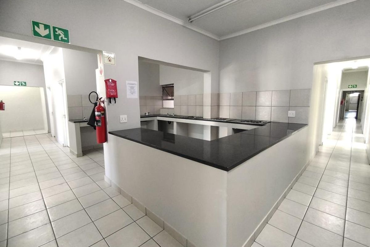 Room to Rent in North Street, Central East London - Photo 4