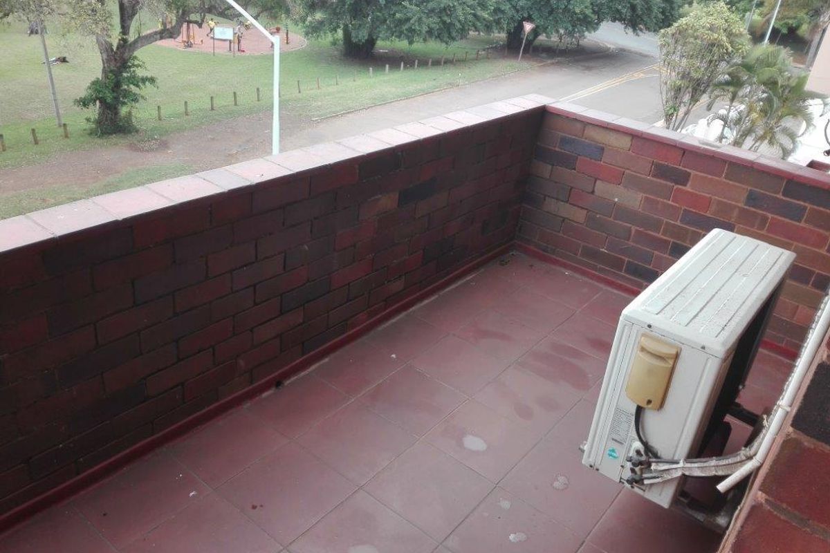 Charming 1-Bedroom Apartment in Greentrees – Prime Windermere Location - Photo 4