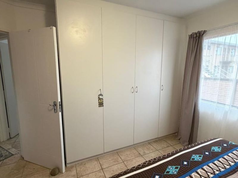Charming two-bedroom townhouse in Double Delight Crescent, Gonubie - Photo 6