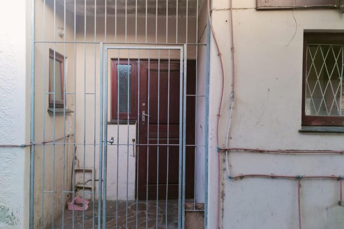 Room to Rent in Warwick Road, Vincent |Security |Convenient - Photo 2