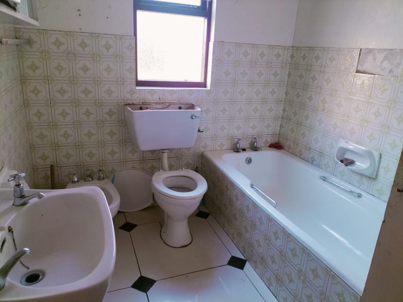 Neat room to rent in Warwick Road, Vincent  - Photo 9