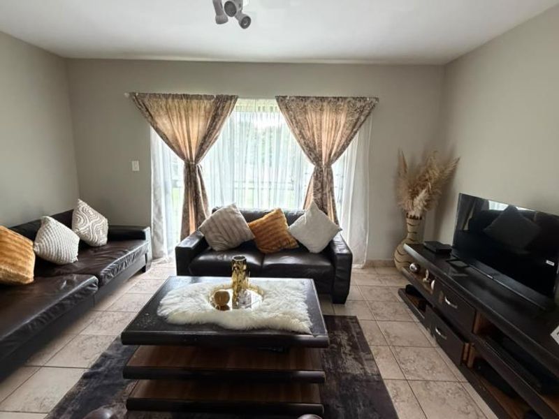 Modern 2-Bedroom Ground Floor Apartment Available Immediately – Arum Sands, Gonubie - Photo 4
