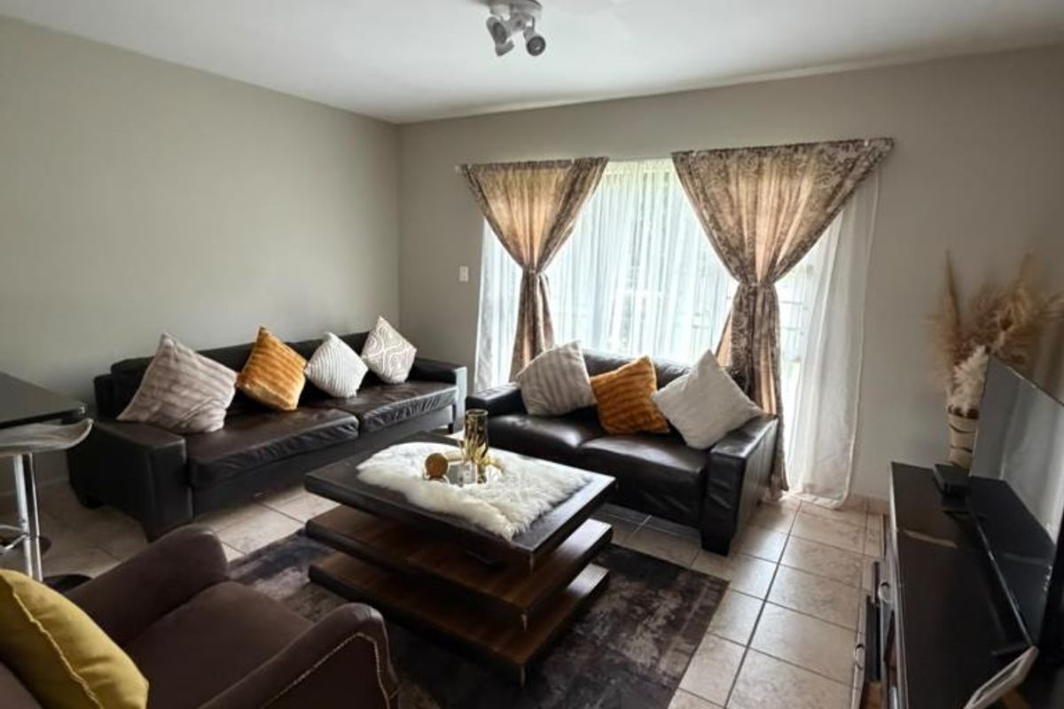 Modern 2-Bedroom Ground Floor Apartment Available Immediately – Arum Sands, Gonubie - Photo 3