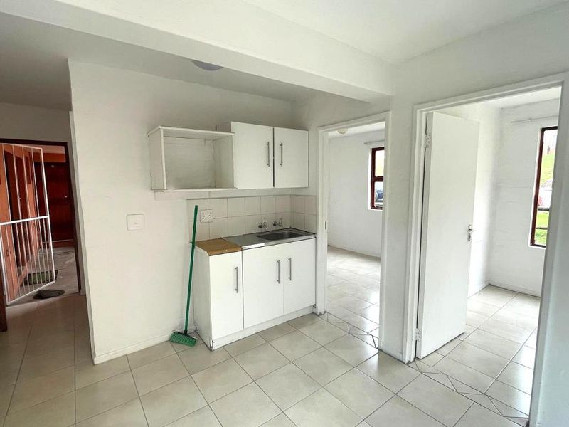 Two Bedroom Flat for Rent| Sohco Village| Amalinda| Secure parking - Photo 5