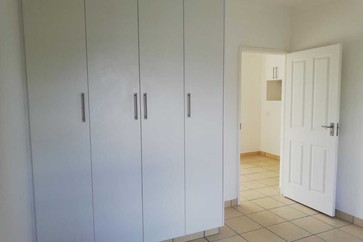 Charming one-bedroom townhouse in Skyla Place, Gonubie - Photo 5
