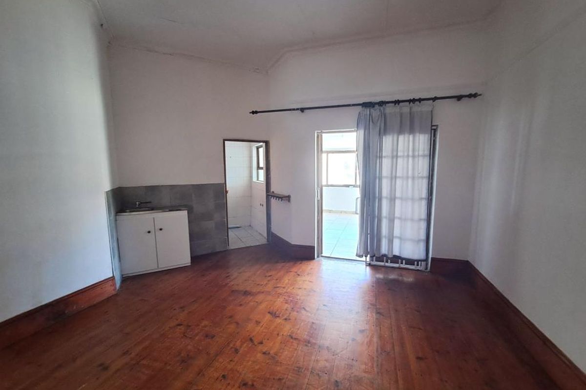 Spacious Room to Rent| Inverleith Terrace, Quigney - Photo 3