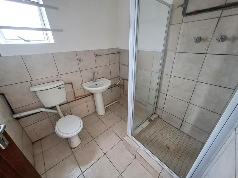 Affordable room to rent in Inverleith Terrace, Quigney - Photo 5