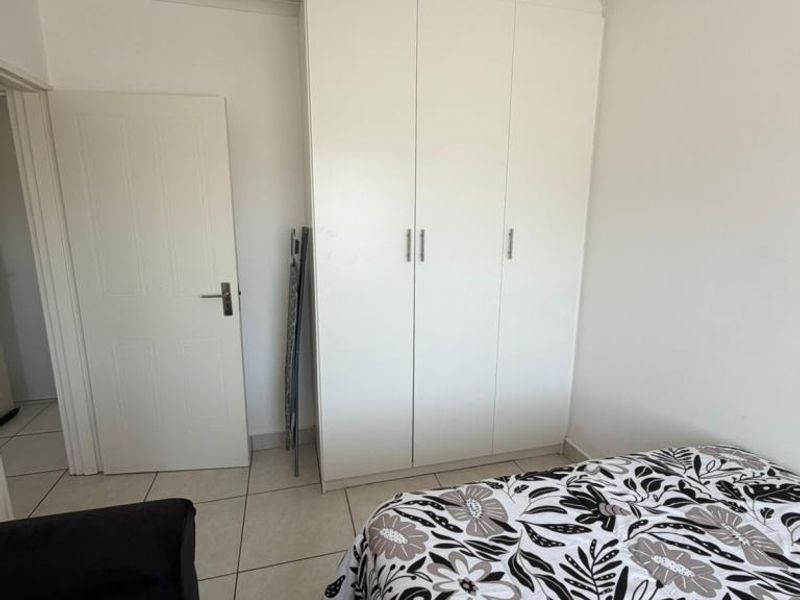 Modern 2 Bedroom Flat For Rent in Arum Sands, Gonubie - Photo 10