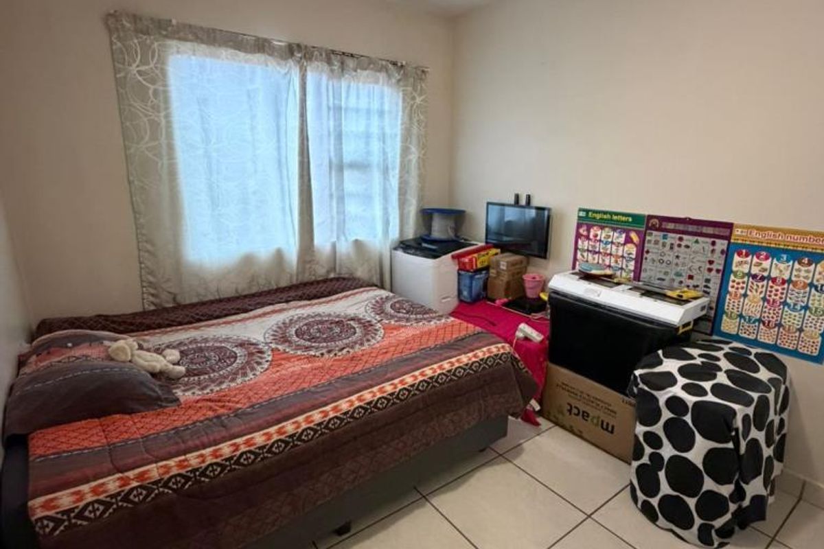 Spacious 2 Bedroom Apartment For Rent in Gonubie - Photo 5