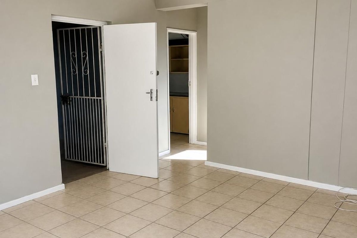 1 Bedroom Flat For Rent- Belvedere Court| Southernwood - Photo 4