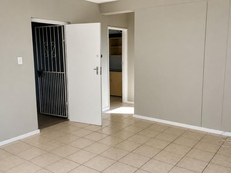 1 Bedroom Flat For Rent- Belvedere Court| Southernwood - Photo 4