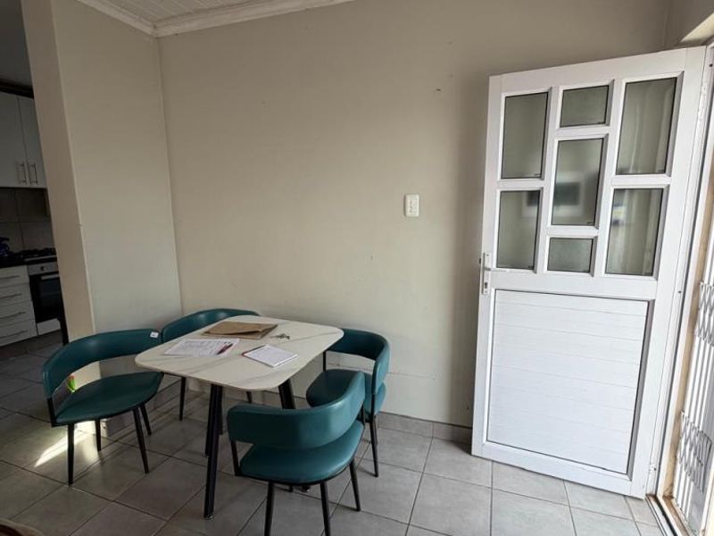 Beautiful three-bedroom townhouse in The Wedge, Gonubie - Photo 3