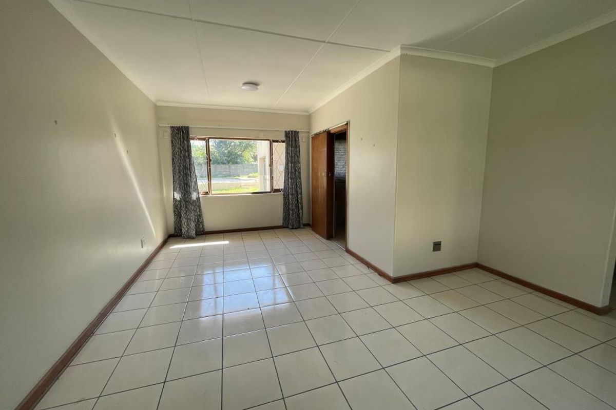 Exquisite three-bedroom house in Clovelly Road, Sunnyridge - Photo 5