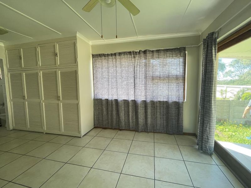 Exquisite three-bedroom house in Clovelly Road, Sunnyridge - Photo 9