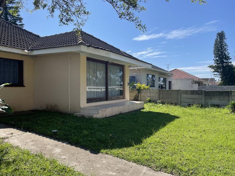 Exquisite three-bedroom house in Clovelly Road, Sunnyridge - Photo 1