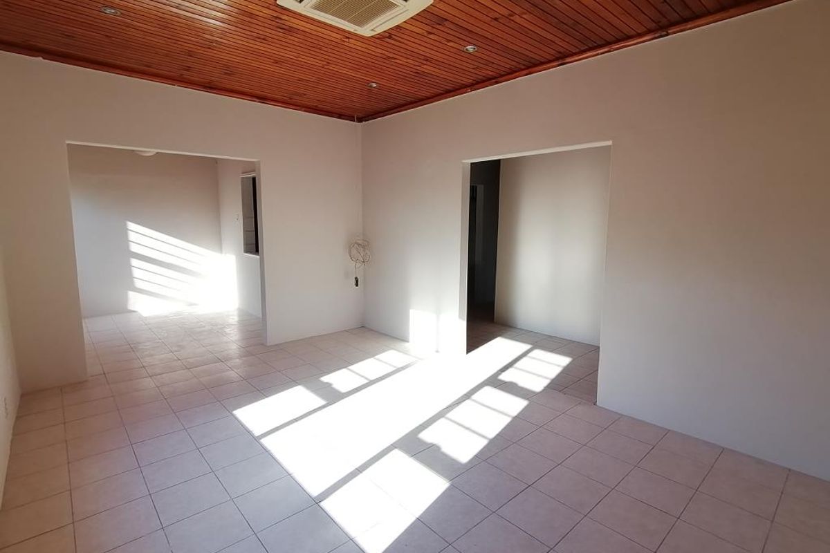 Newly Renovated 3-Bedroom Family Home for Rent in Hampstead Avenue, Greenfields - Photo 4