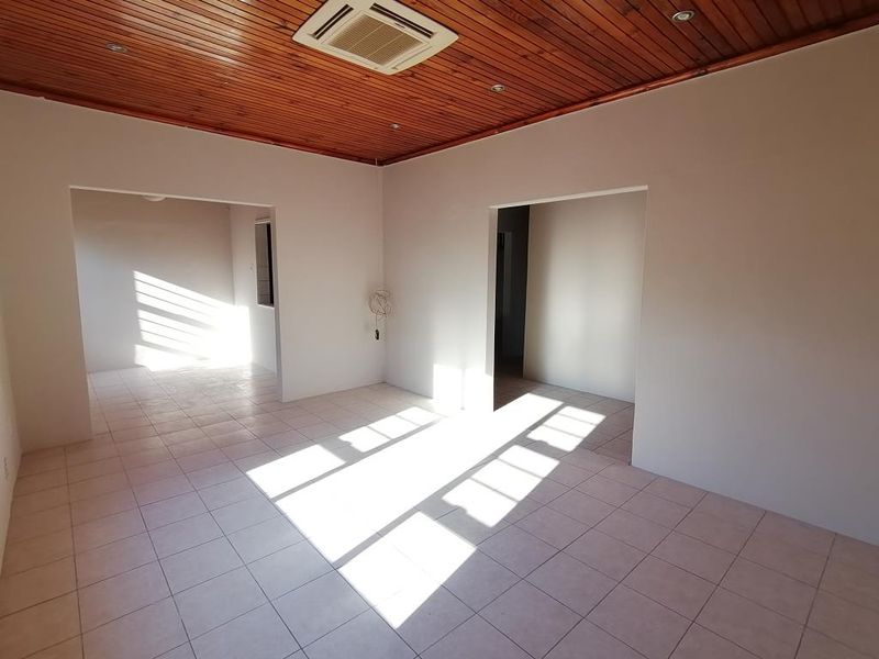 Newly Renovated 3-Bedroom Family Home for Rent in Hampstead Avenue, Greenfields - Photo 4