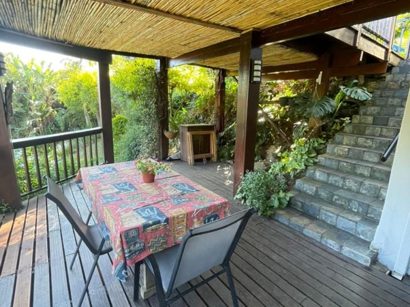 Picturesque Bachelor Flat in George Randall Drive, Gonubie - Photo 9