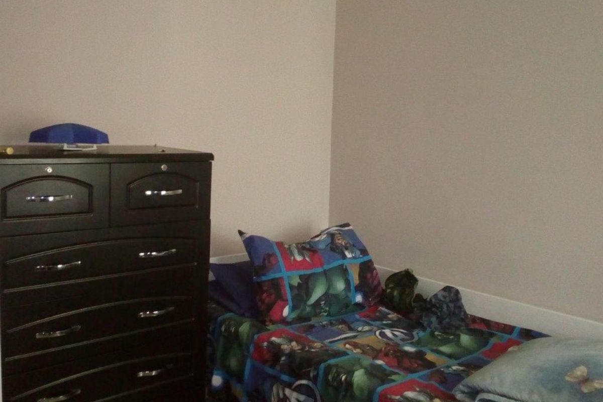 PET FRIENDLY PROPERTY IN THE HEART OF QUEENSBURGH IN DURBAN - Photo 3