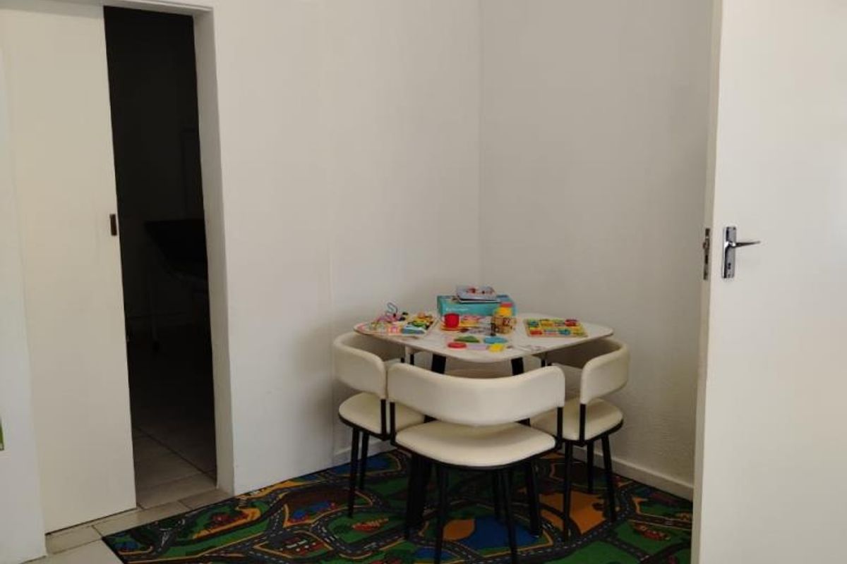 Prime Office Space in Beacon Bay, East London - Photo 2